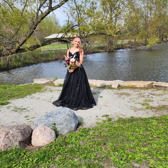 Black Prom Dress Size 0/2 PROMBAY - Picture 1 of 5